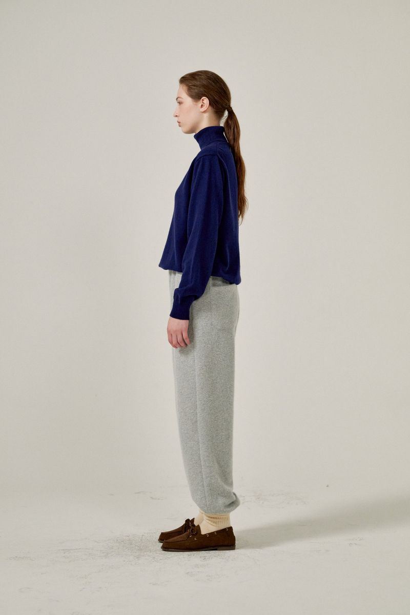 Cashmere turtle neck knit (Navy)