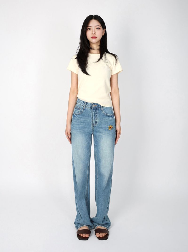 FLOWER EMBROIDERED STRAIGHT DENIM code 26215