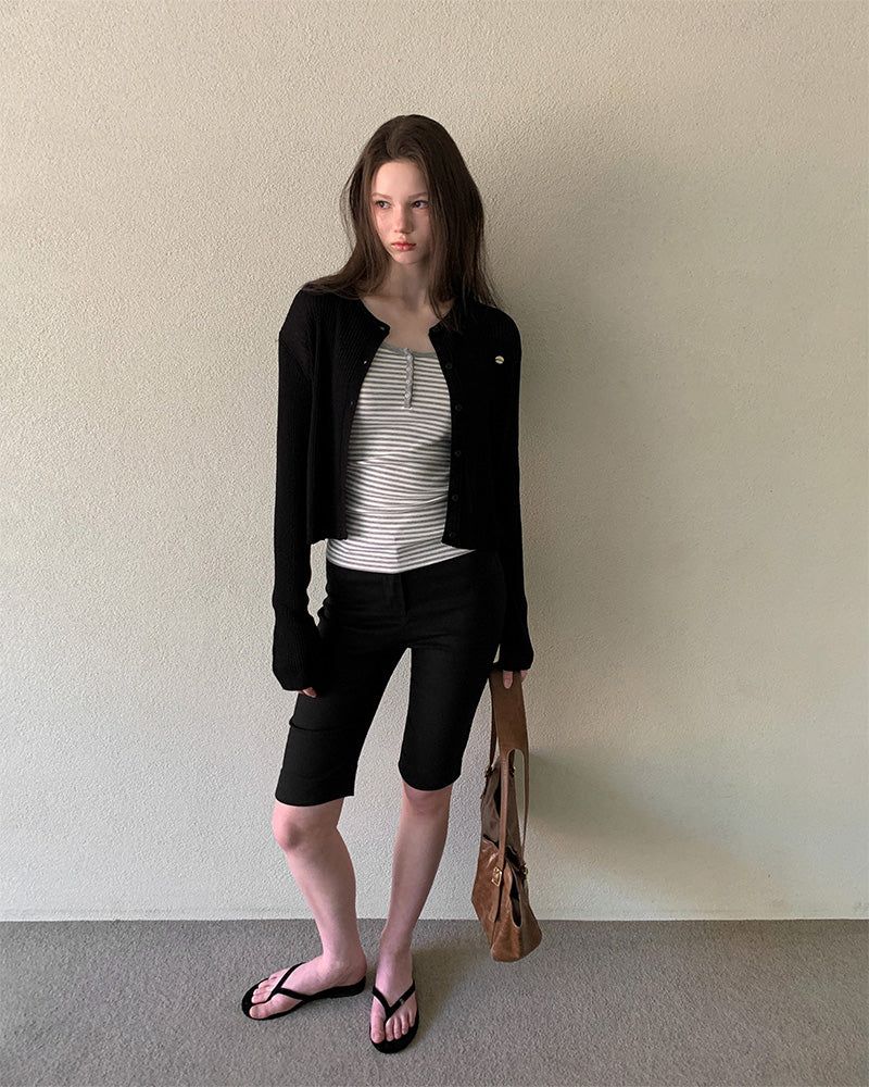 [MADE] Slit-filled biker capri pants