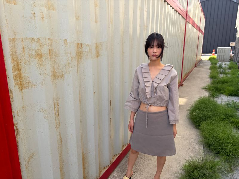 ripple crop blouse