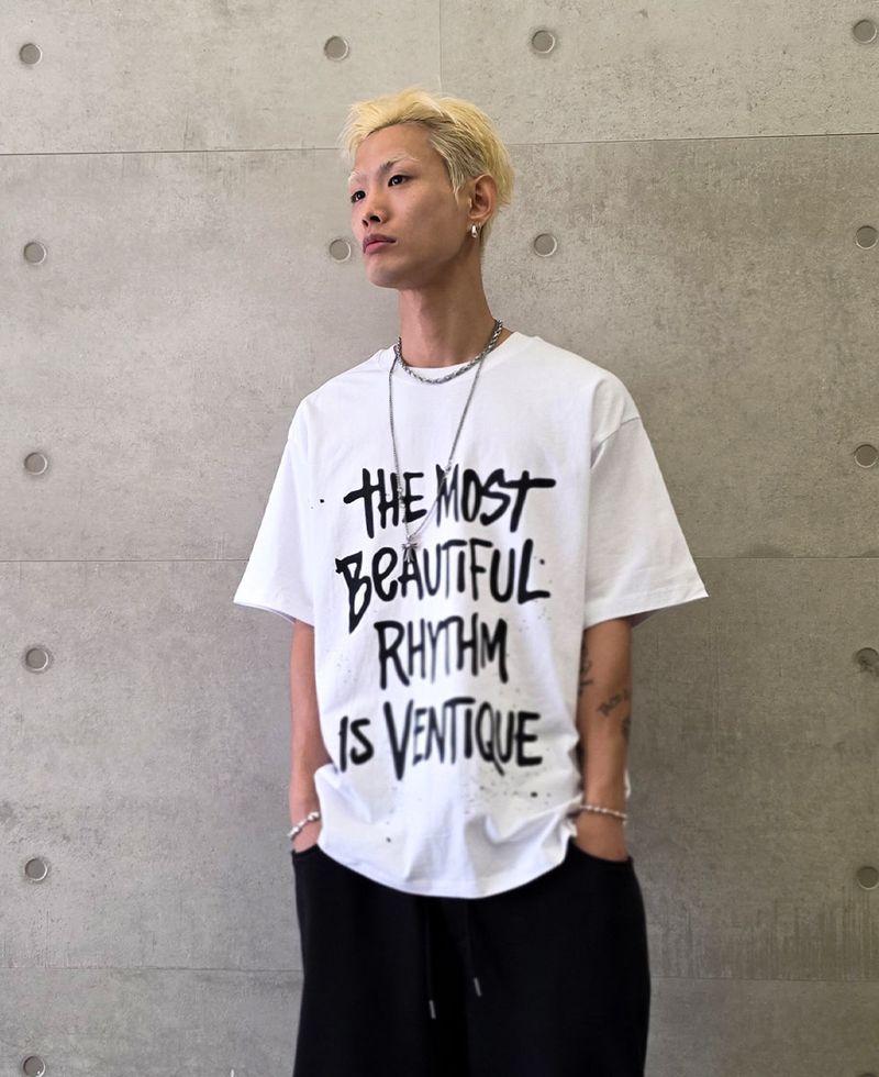 VENTIQUE(ベンティーク)の「VENTIQUE Most T-shirt 2color(Tops)」