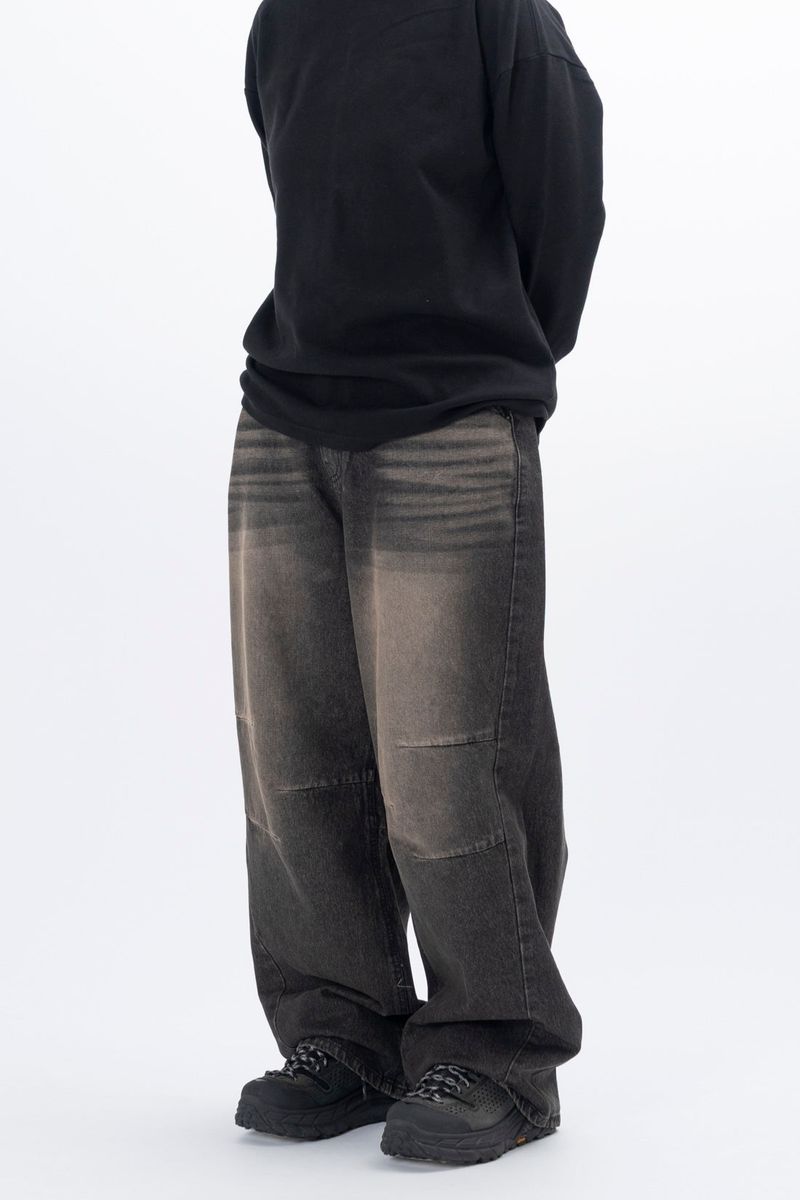 Risity Knee-Cut Curved Denim