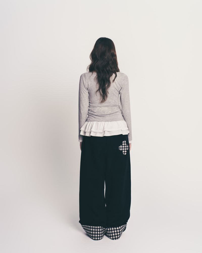 check folding sweatpants / black