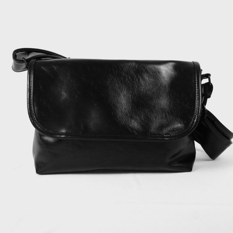 moss black