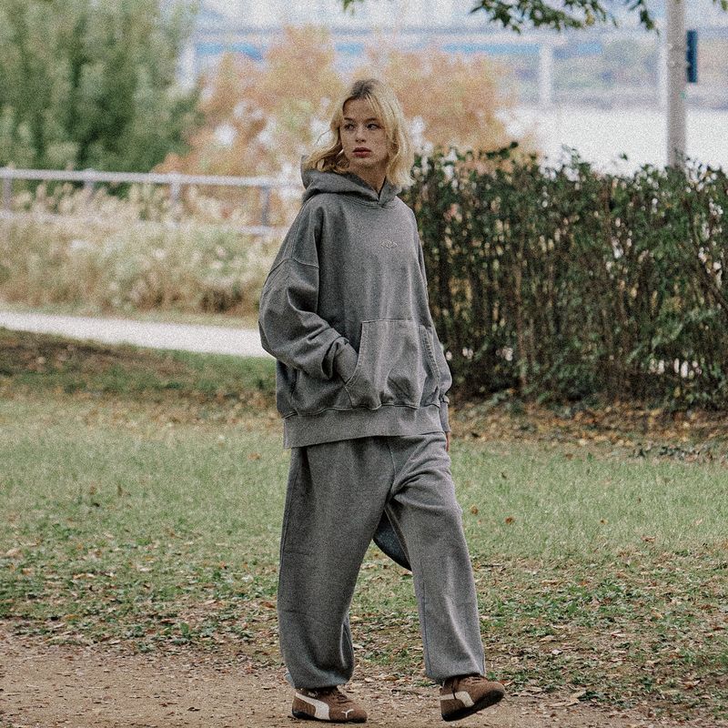 MAVRK（マーベリック）の「VINTAGE PIGMENT WASHING JOGGER PANTS GRAY（Pants）」