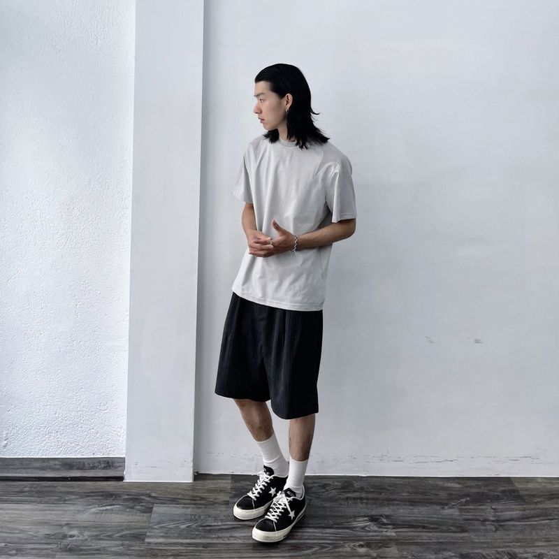 Minimal Paneled Loose Tee