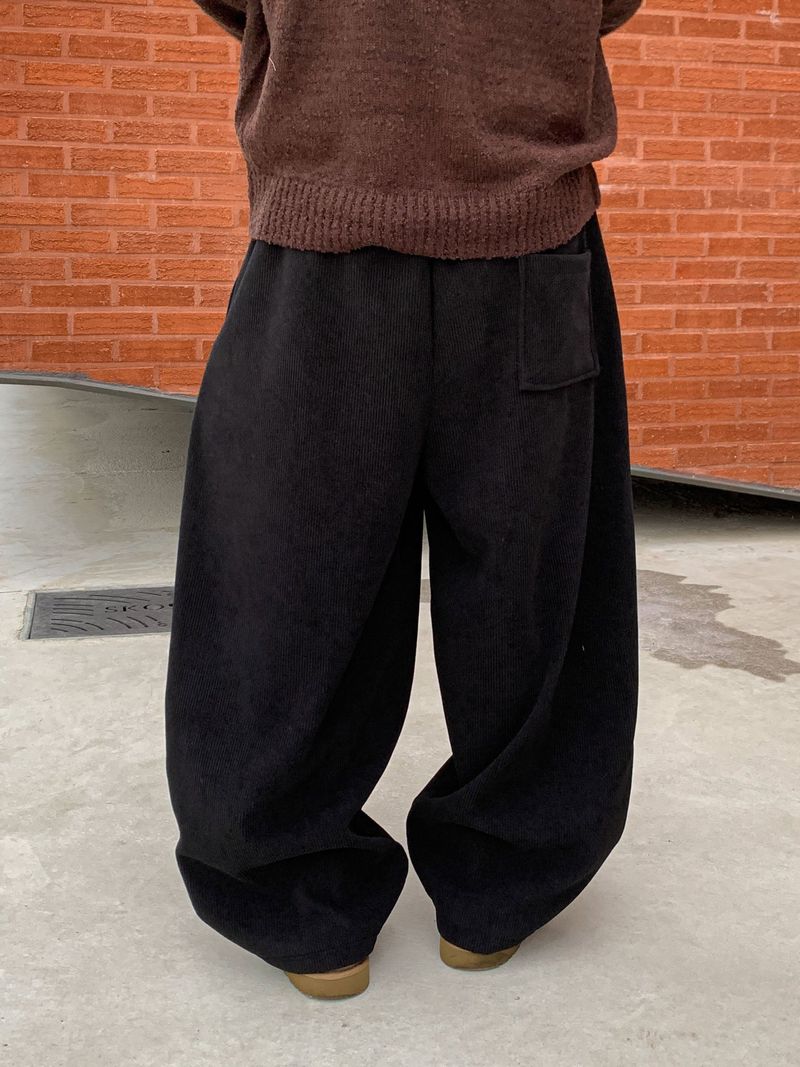 Corduroy two-tuck balloon wide pants