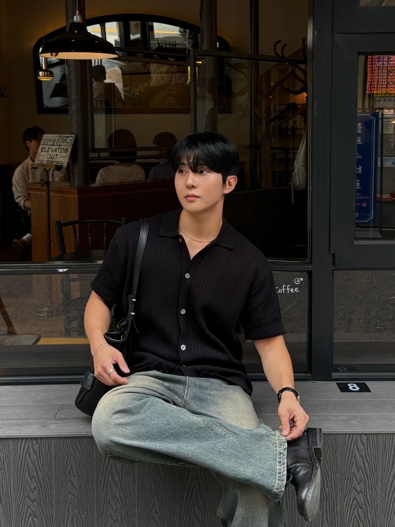 Cable scotch collar cardigan