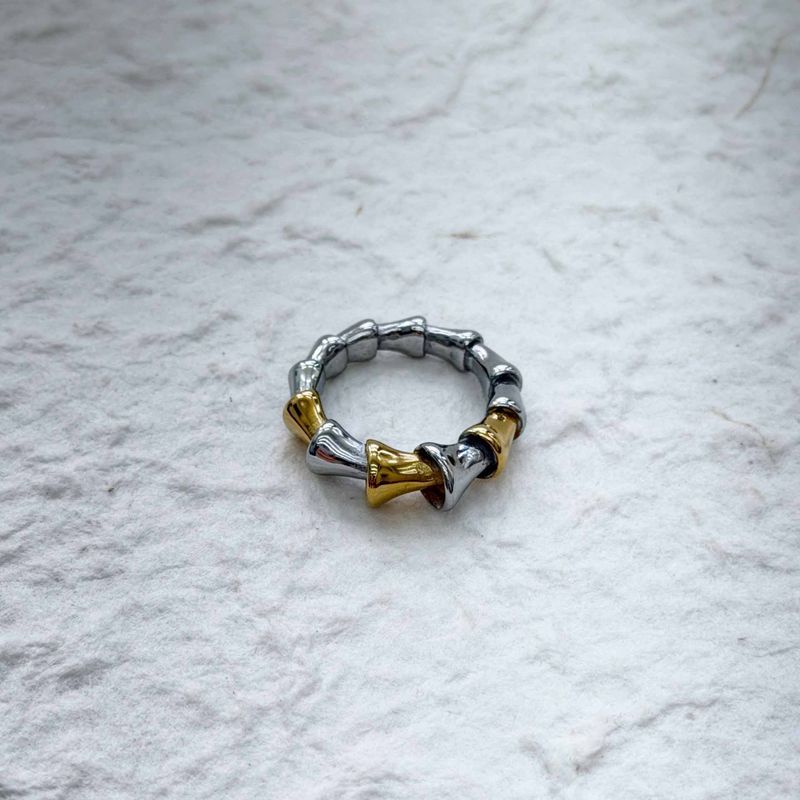 Interlock Node Ring
