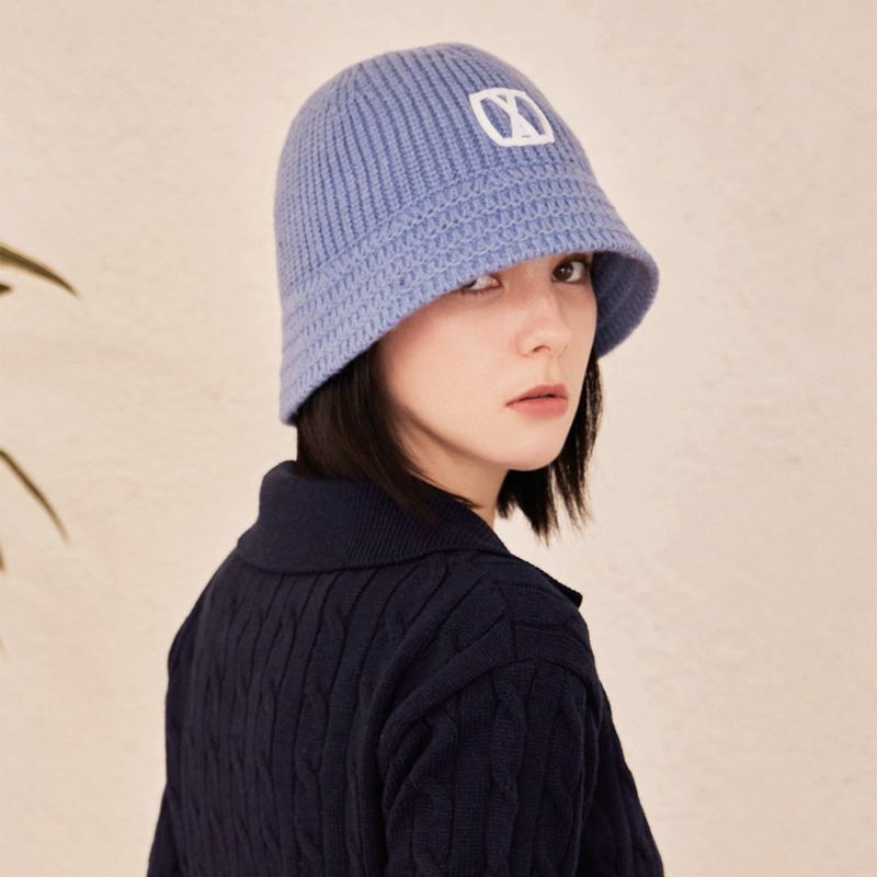 VA Square Applique Knit Bucket Hat / Sky