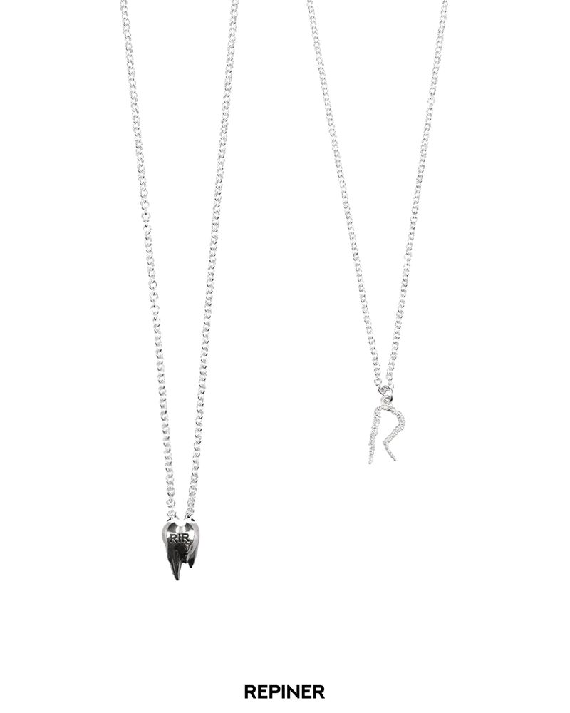 REPINER R LOGO CHARM
