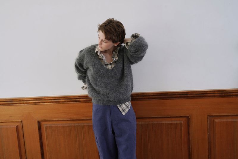 Mohair v-neck knit_charcoal