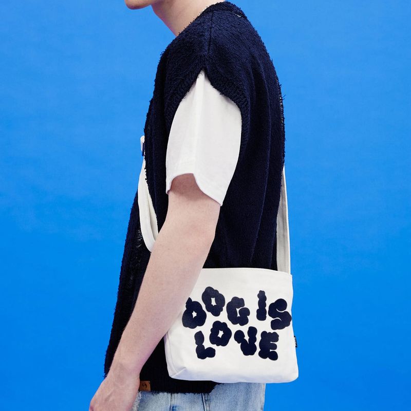 WaiKei(ワイケイ)の「Dog is love cross bag(Bags)」