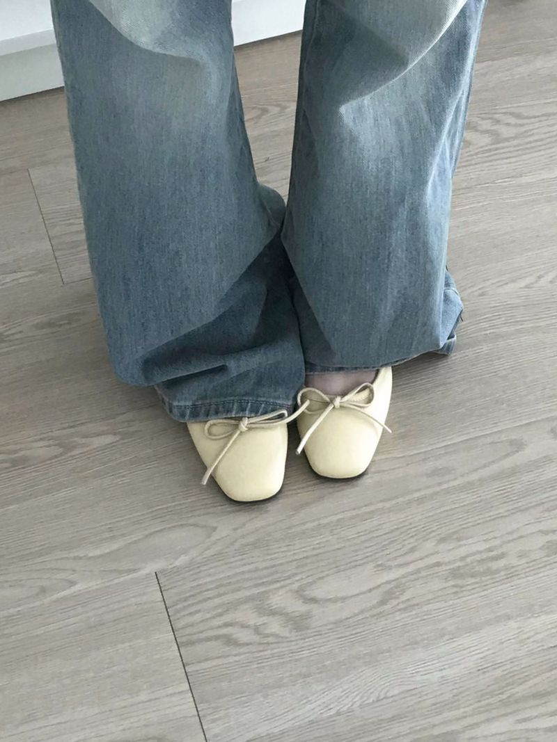 Ribbon flat shoes (2 colors)