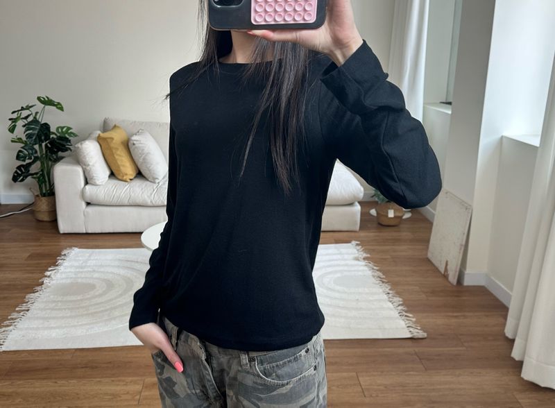 silky basic tee