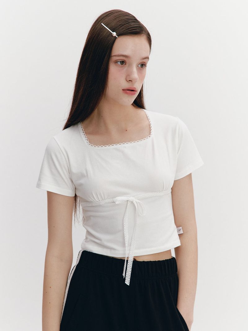 MOILLY(モイリー)の「Lace Ribbon Shirring Top Ivory(Tops)」
