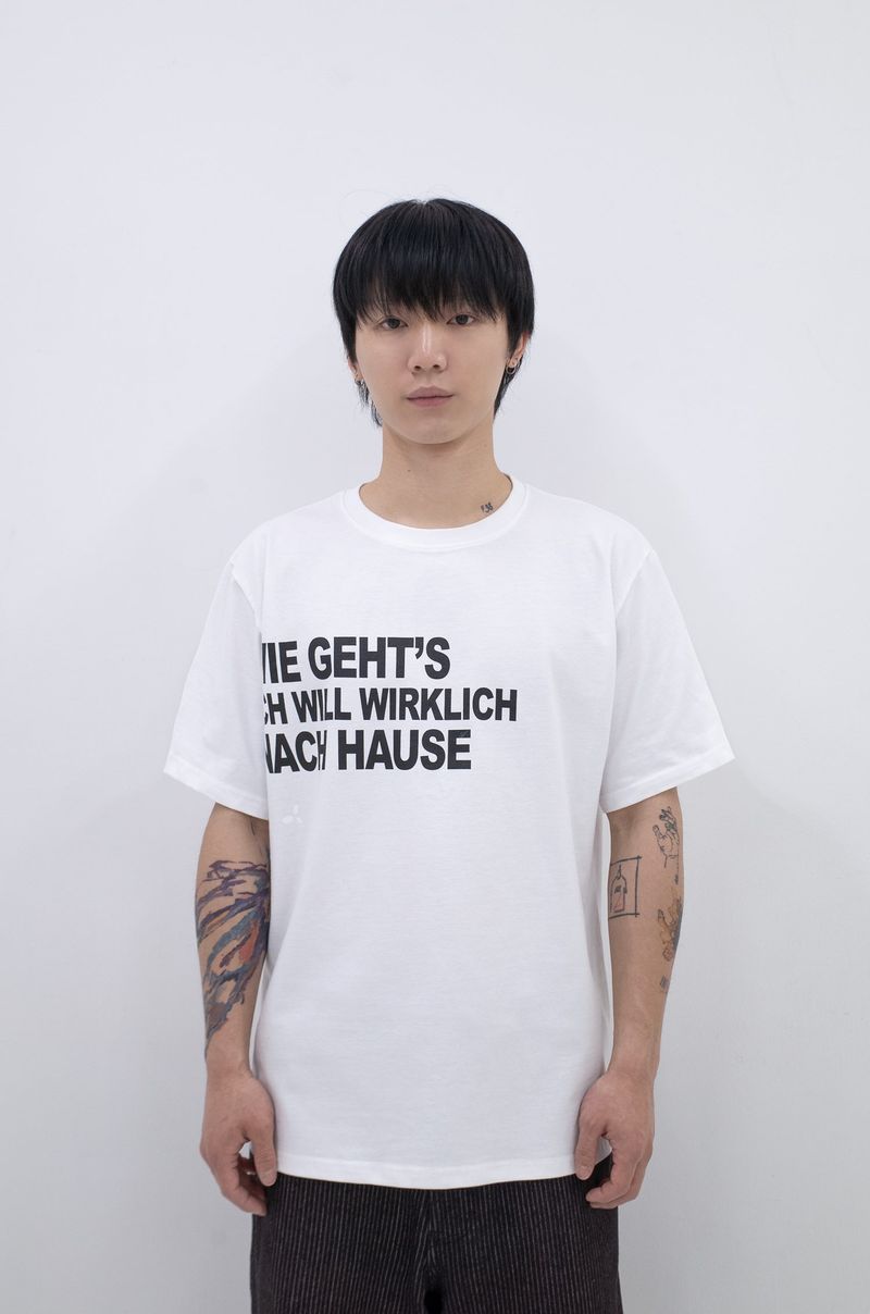 BP2 DISORDER（ビーピートゥーディスオーダー）の「BPT Nach Hause Tee White_Black（Tops）」