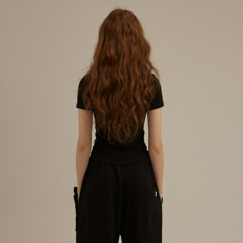 [LSD Runway]Hook-Eye Slit Tight T-Shirt