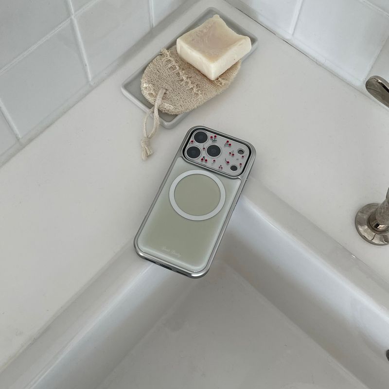 green silver MagSafe bumper case