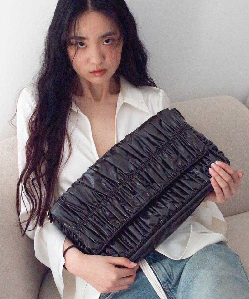 YAHN SISI(ヤーン シシ)の「Fairy Shoulder Bag - Brown(Bags)」