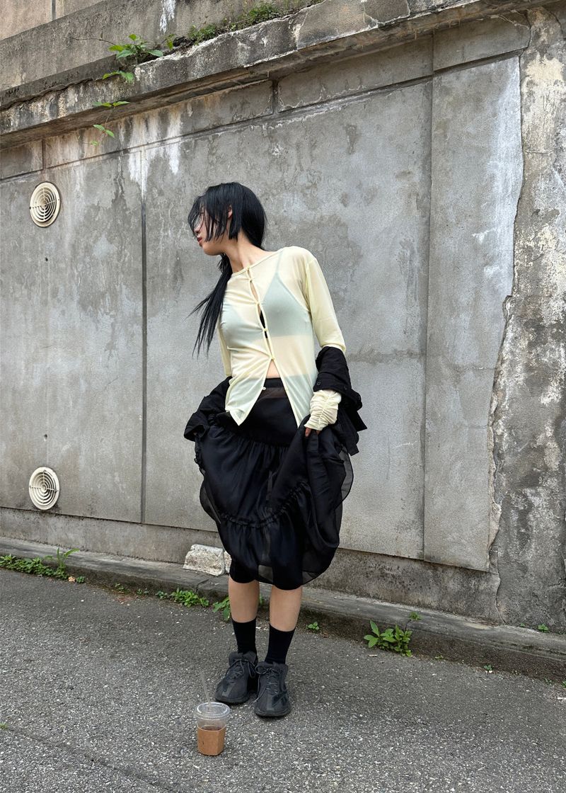 シースルーフリルロングスカート