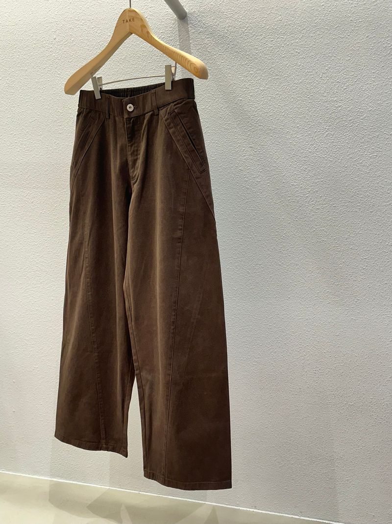 Muff cut half-banding pants
