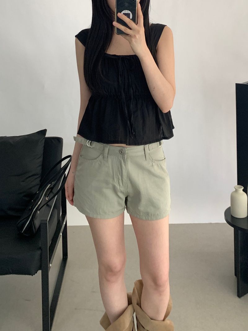 Div ribbon sleeveless blouse