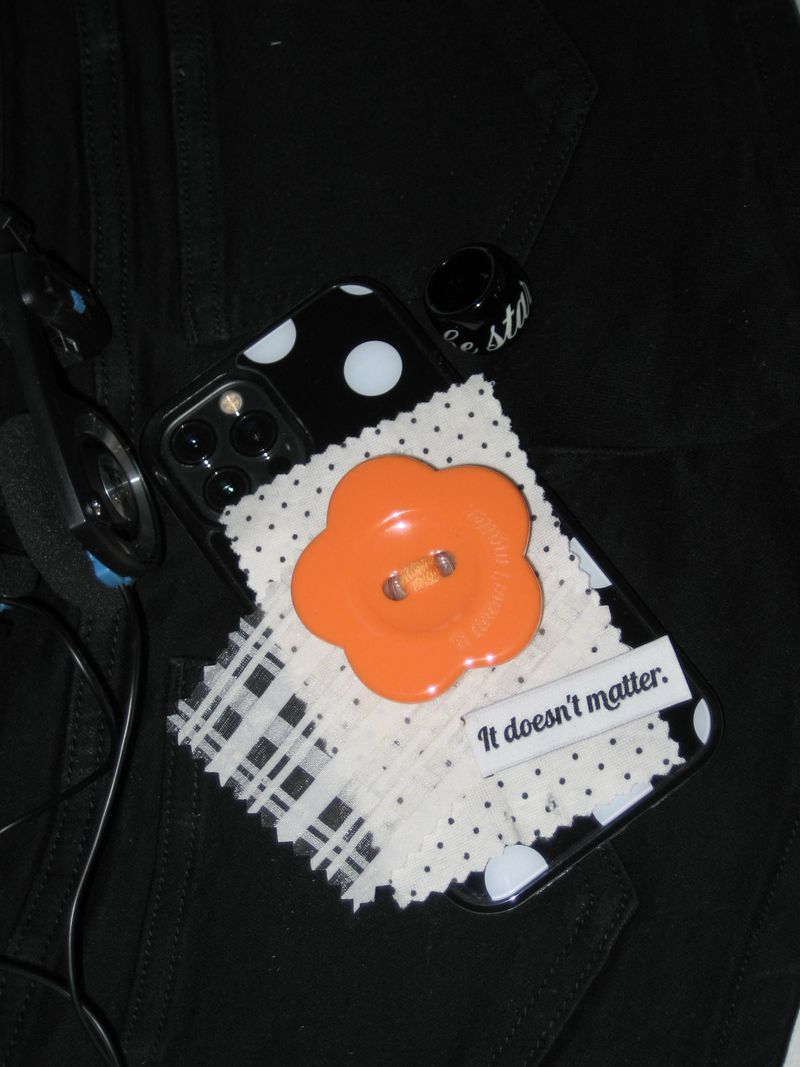[Formica] Tangerine tea button tok, Basic