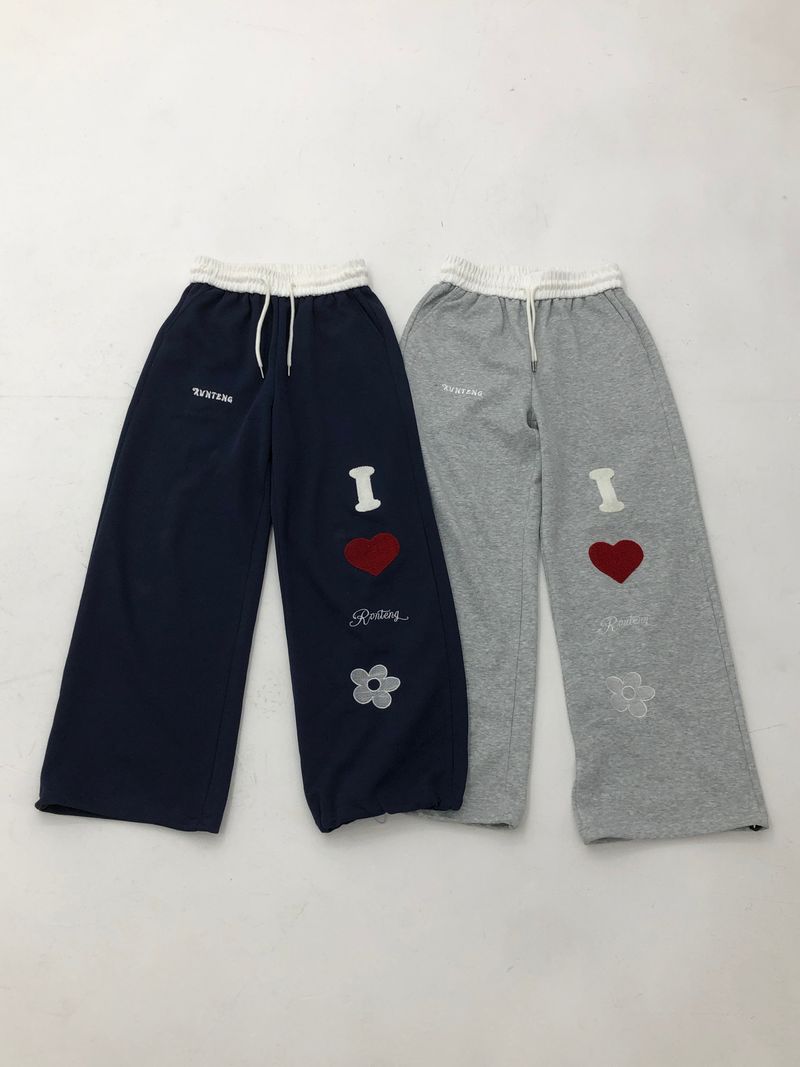I ♥ Heart patch pants