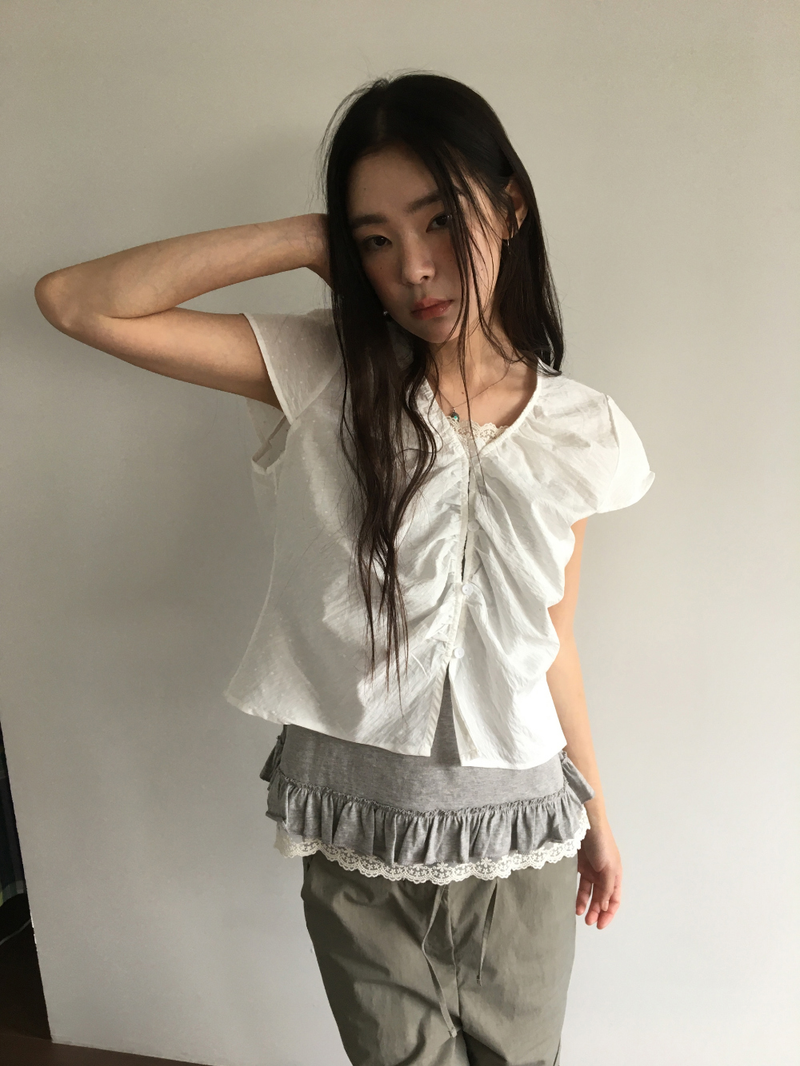 Wing Dot Shirring Blouse (2color)