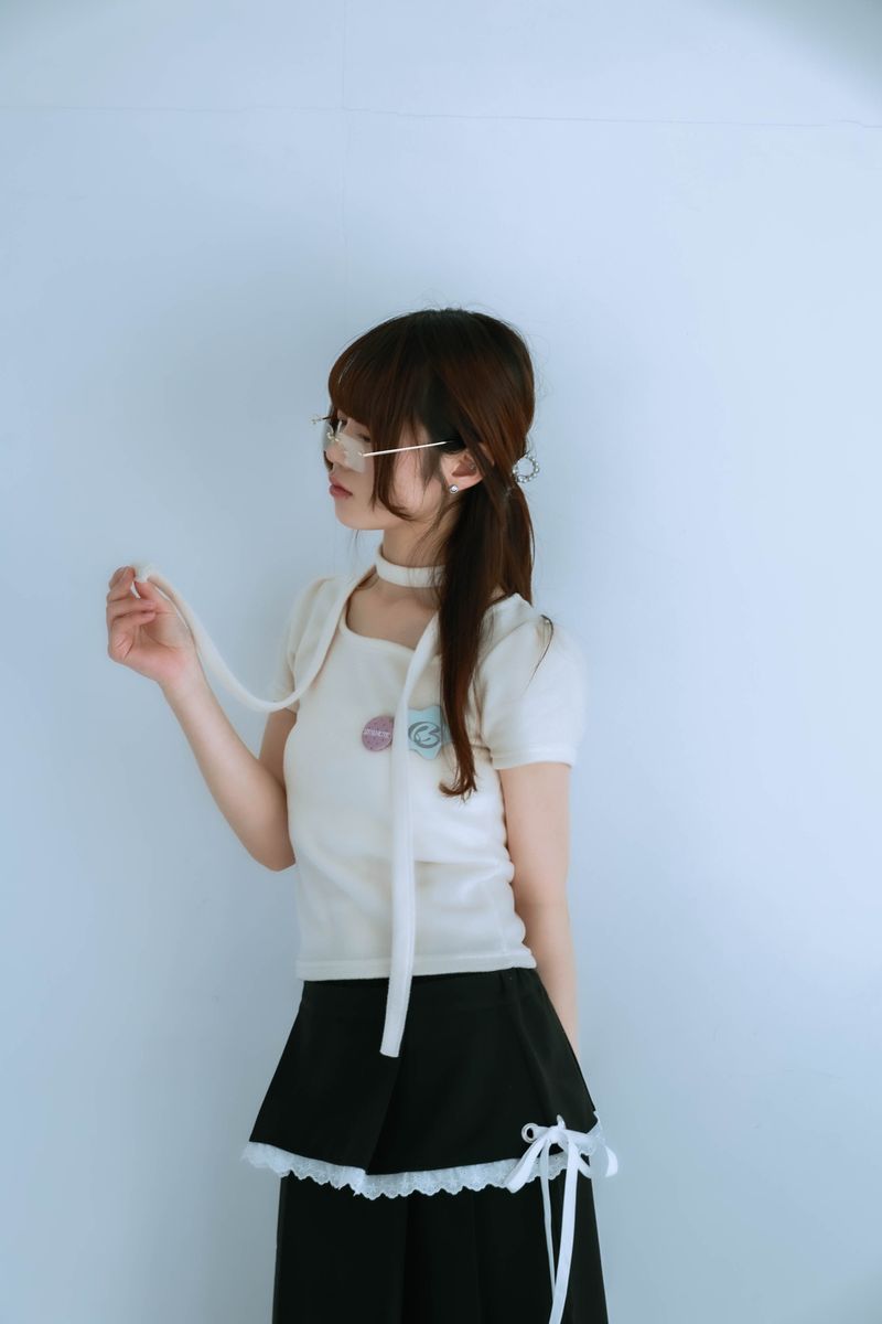 choker badge tee(ibory)