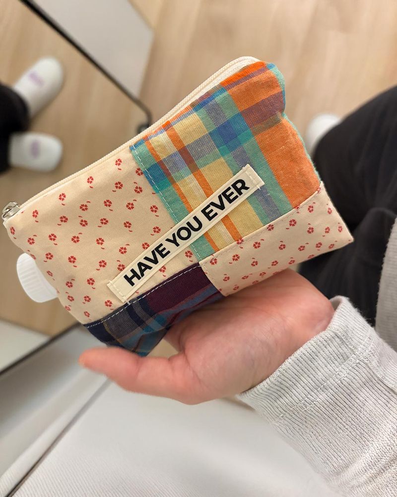 HAVE YOU EVER（ハヴユーエバー）の「Patch work flat pouch（Accessories）」