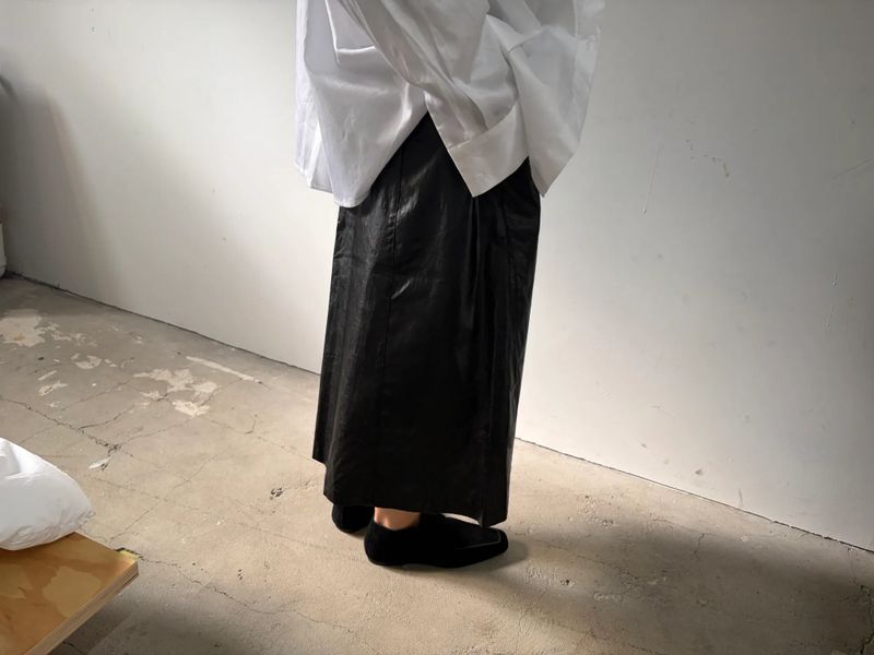 a line gloss skirt