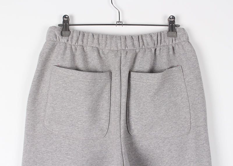 KNEE WARMER SWEAT PANTS
