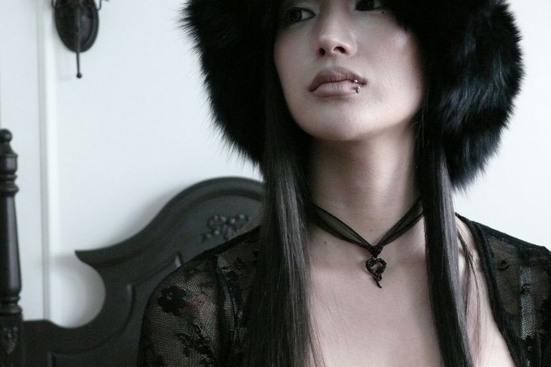 [春] - Dark rose choker