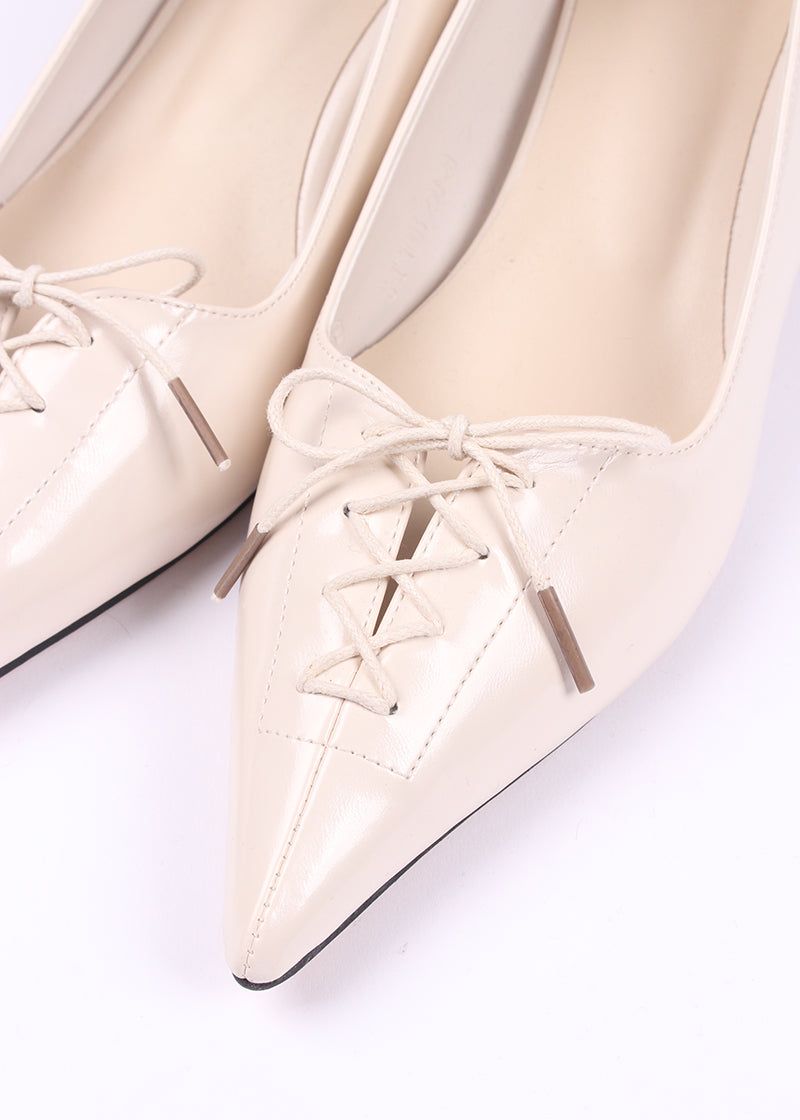 LACE-UP KITTEN HEELS