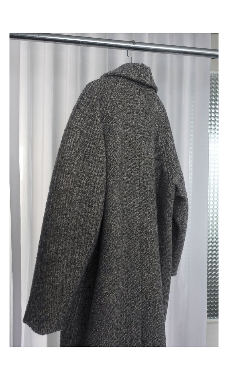 Grain collar raglan coat