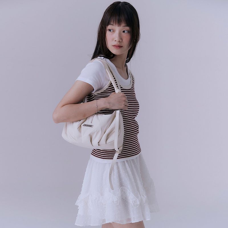Shirring nylon shoulder bag (IVORY)