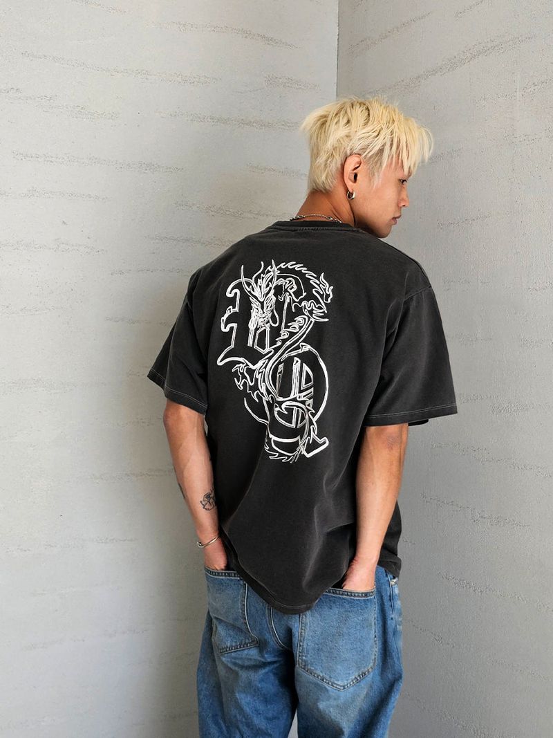 VENTIQUE（ベンティーク）の「VENTIQUE Dragon T-shirt 3color（Tops）」