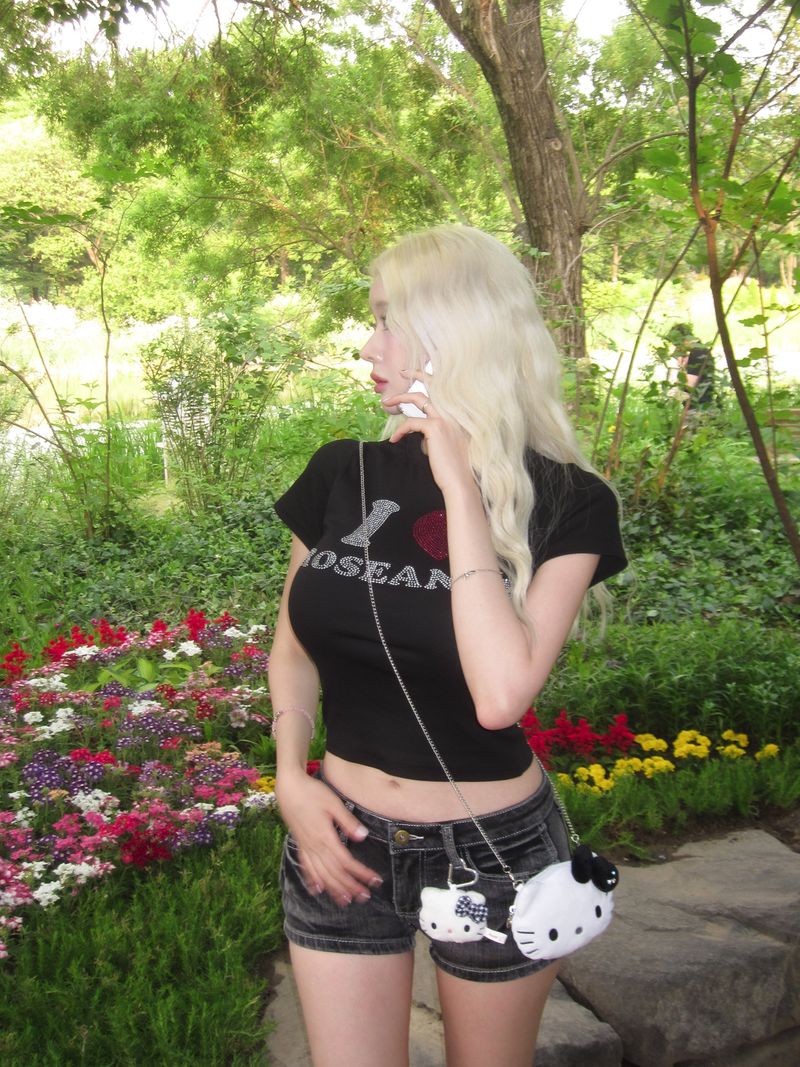 I♥︎ROSEANNE TWINKLE TEE (BLACK)