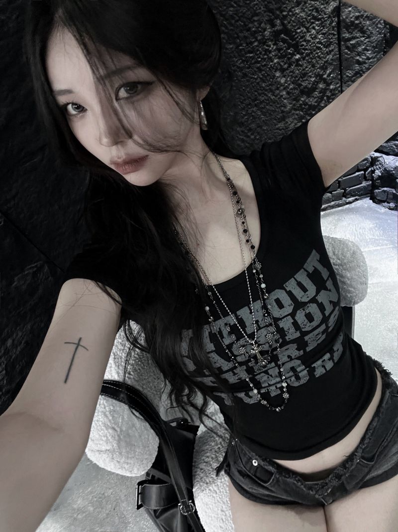URBAN UNIQUE(アーバンユニーク)の「lettering wither short sleeve T (3color)(Tops)」
