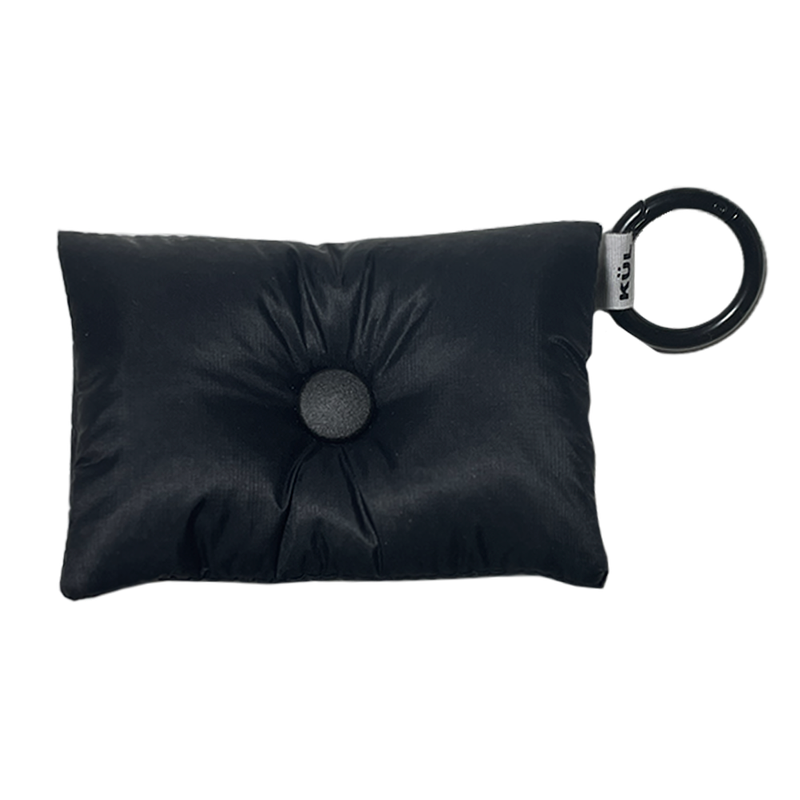 KUL（キュール）の「クッションポーチ(ブラック)/TINY cushion pouch (BLACK)（Smartphone Accessories）」