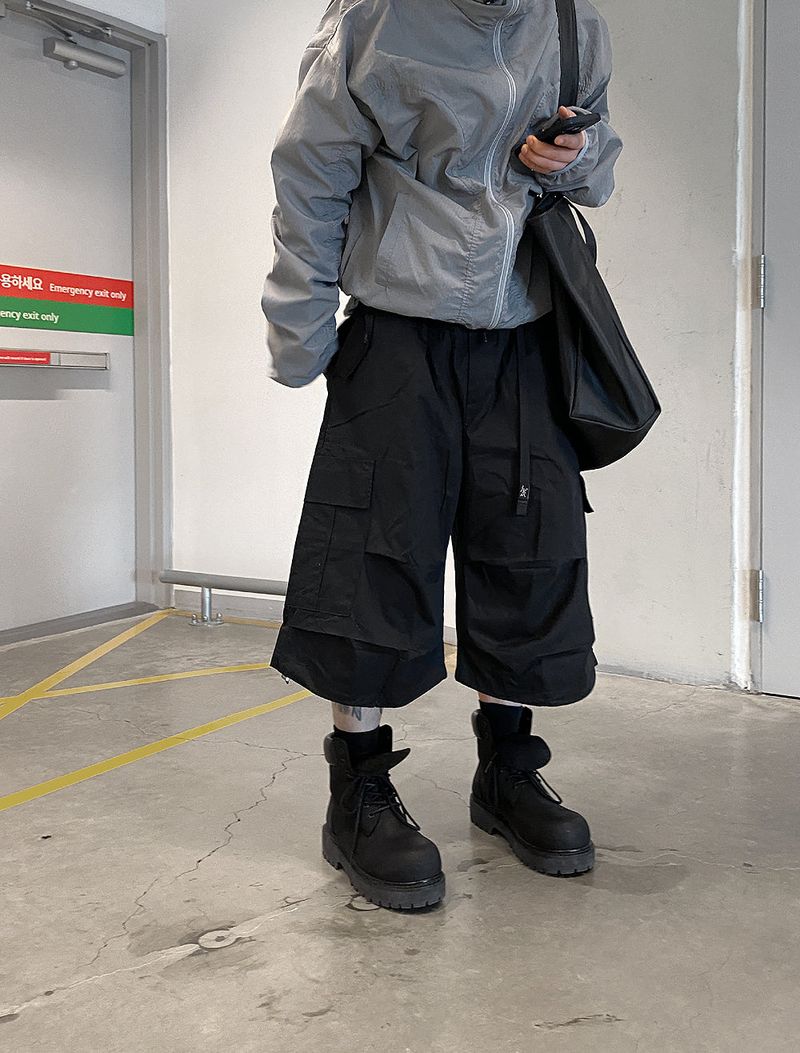 HOLY IN CODE（ホーリーインコード）の「No.1177 8 B cago bermuda SHORTS (4color)（Pants）」