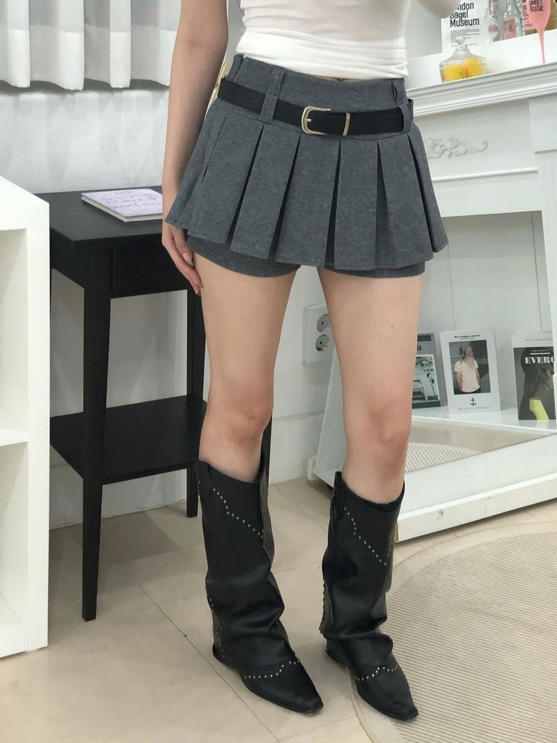 Belt Two-buckle Mini Skirt Pants