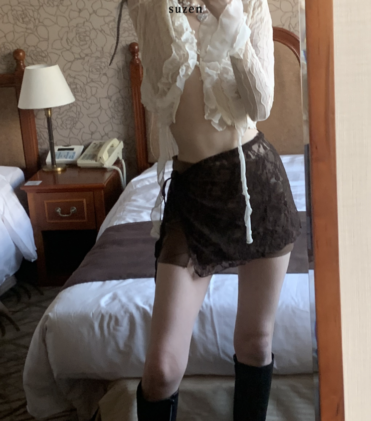 Mayou Shirring Scarf Blouse (ivory)