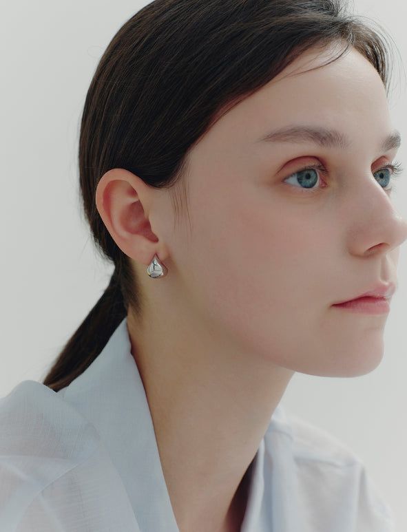26SS★ H Edition (W) Volume Lune Earrings