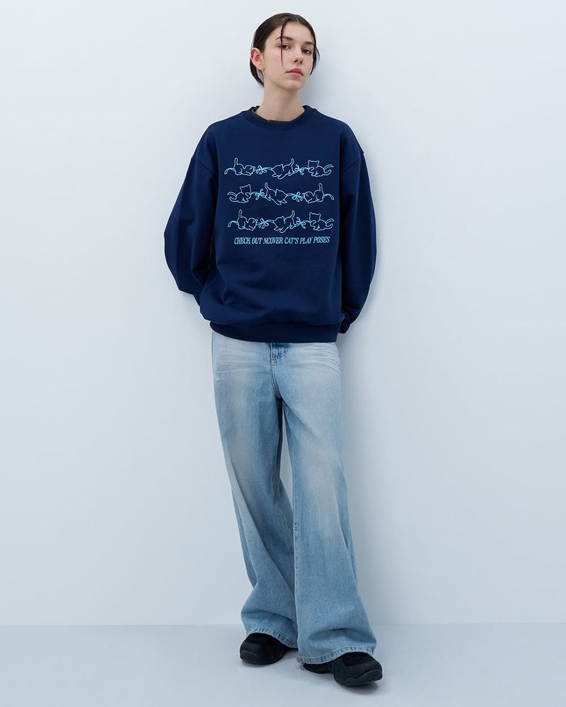CATS PLAY POSES SWEATSHIRT-NAVY