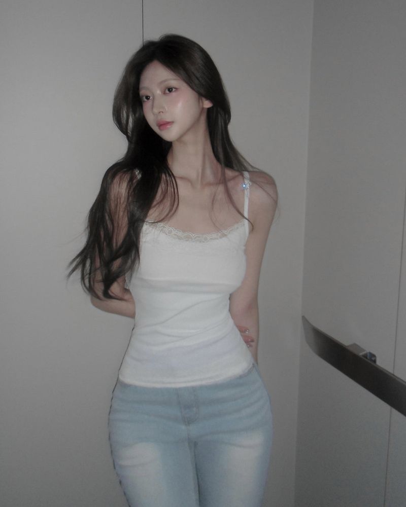 [MADE] Heart-Drop Lace & Cubic Heart Camisole