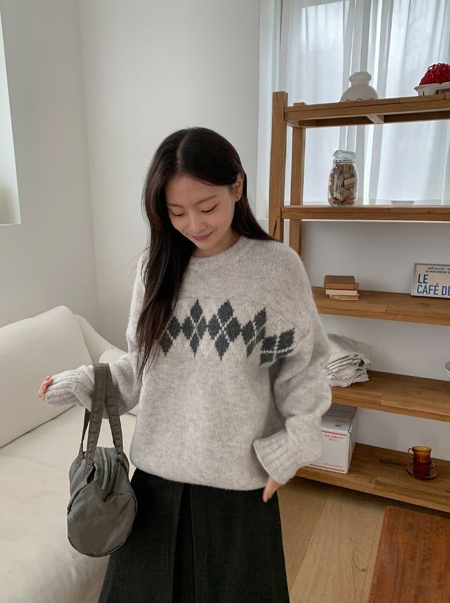 Danters Hairy Argyle Round Knit