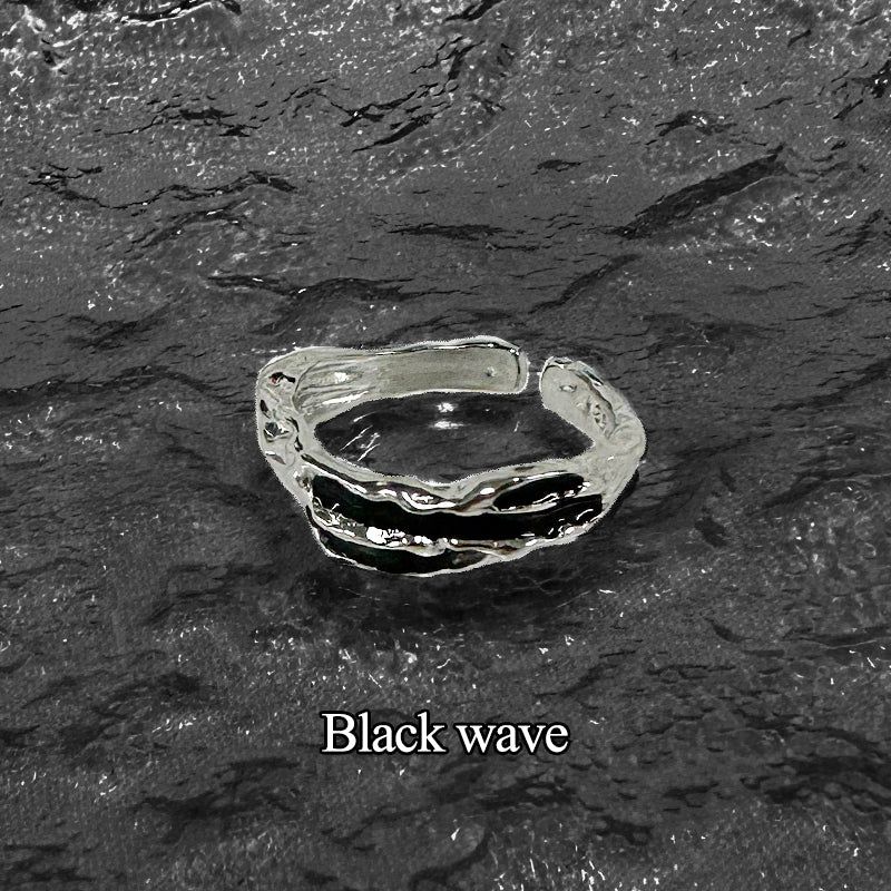Adamdree（アダムドリー）の「ブラックウェーブリング（アクセサリー）」